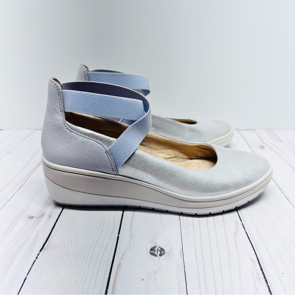 Vionic Ellery Nubuck Supportive Metallic Leather Wedges in Blue Haze Size 7 - Picture 9 of 11
